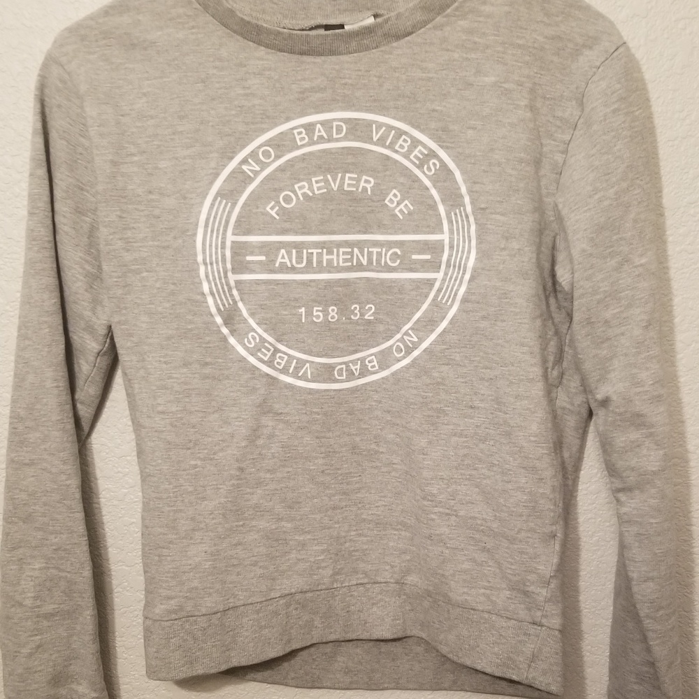❄"No Bad Vibes" Sweatshirt H&M sz xs